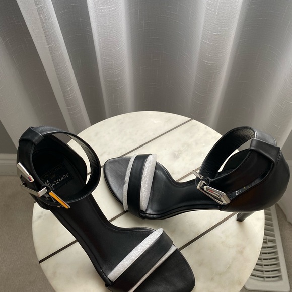 Marciano black leather heel sandals size 7 - Picture 2 of 5